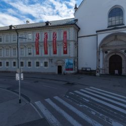 Loacation_Bilder_2_node15_24mm - Imperial Church_Innsbruck_Outdoor_Hochstativ